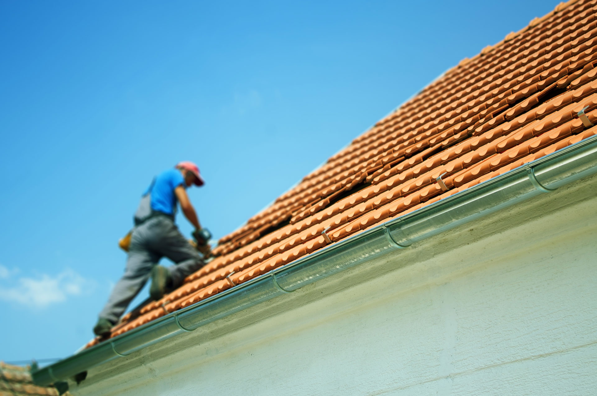 Should You Get Your Roof Repaired Before You Sell?